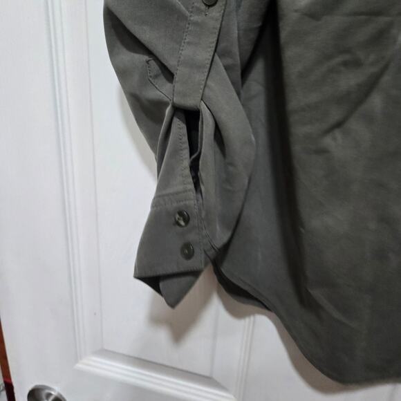 Chico’s Olive Button Front Utility Shirt Women’s Size 2 - Picture 7 of 10